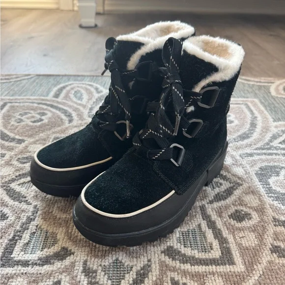 Sorel Waterproof Winter Boots Size 8 - Picture 1 of 7